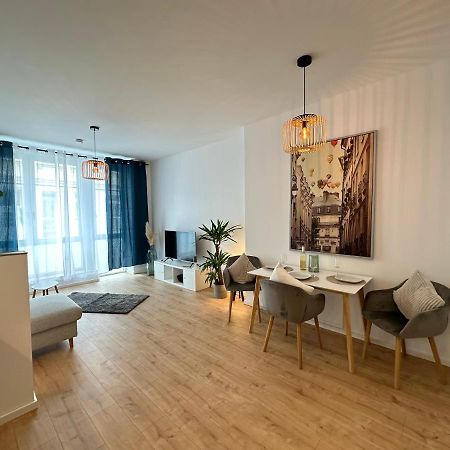 Apartamento Modern, Stylisch Und Zentral! Meuselwitz Exterior foto