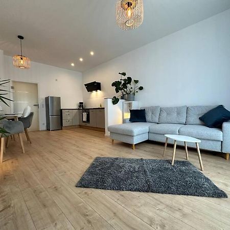 Apartamento Modern, Stylisch Und Zentral! Meuselwitz Exterior foto